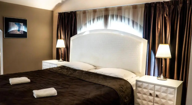 Полулюкс RENOVATED Boutique Apartments Petrus