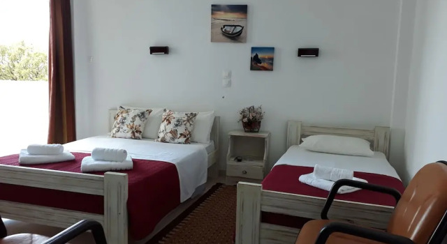 Hotel Diros Restaurant, Book Hotel Pyrgou Dirou Lakonia