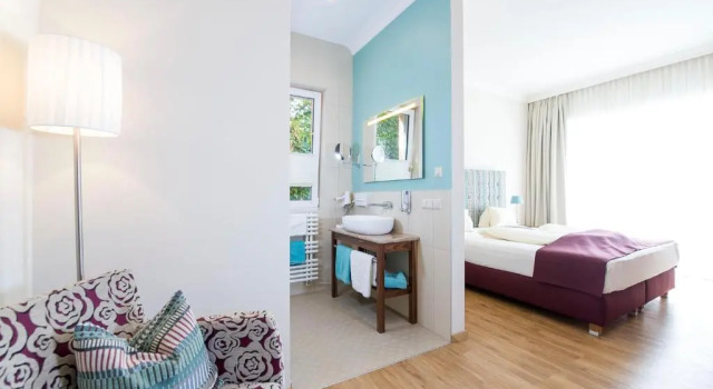 Seehotel Astoria, Забронировать Отель Отели Пёрчах-ам-Вёртерзе с парковкой, рядом с Congress Center Wörthersee, Парковка