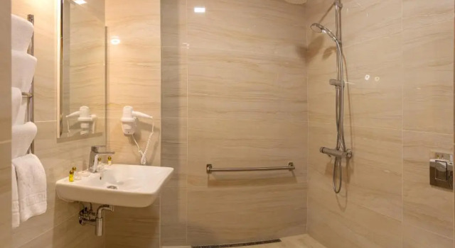 Полулюкс Hotel Star