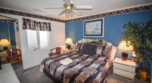 Grand Strand Resort Ph1 3 Bedroom Home by RedAwning, Забронировать Курортный отель Курортные отели Норт-Миртл-Бич, рядом с Possum Trot Golf Club, Курортный отель