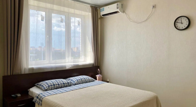 HomeDay on Kommunarov Street, Book Hotel The Central District Krasnodar