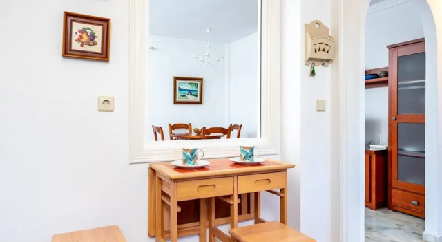 Lovely Apartment with View and Pool Ref 127, Забронировать Апартаменты/квартира Апартаменты Михас, рядом с Cabo Rocoso Beach, Апартаменты/квартира