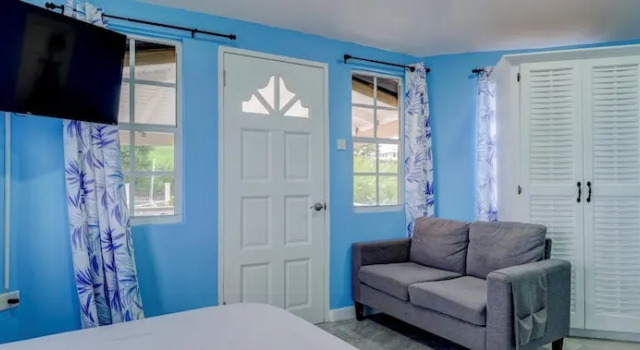 Your quaint home just steps from beach, Book Apartment Saint George Saint George Parish