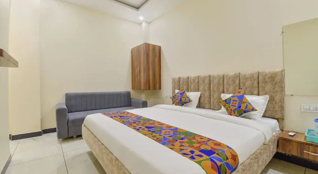 Fabhotel Shree Vrindavan