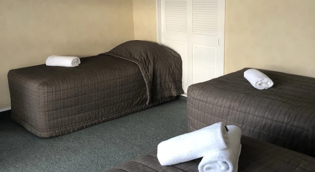 Апартаменты с 2 комнатами с балконом Monarch Motel