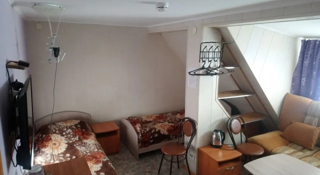 Apeks, Réserver Hôtel Koungour 