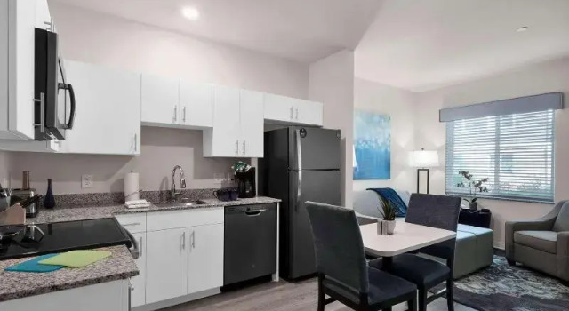 Четырёхместный люкс WaterWalk Extended Stay by Wyndham Charlotte - Arrowood
