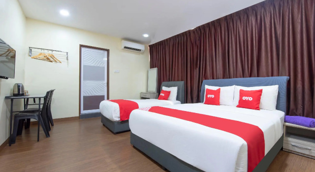 Trzyosobowy suite Hotel O Jasin