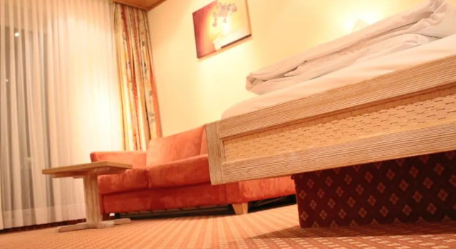 Четырёхместный номер Comfort Central-Hotel