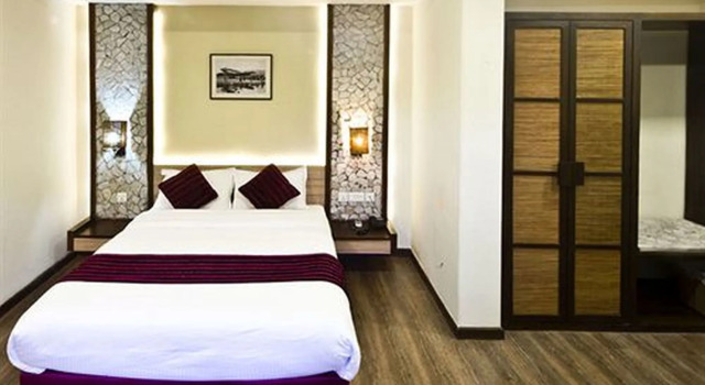The Lakeside Retreat By IME Hospitality Pvt LTd, Prenota Hotel Hotel a Gandaki Pradesh Province con piscina, Piscina