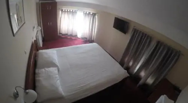 Hotel IN, Забронировать Отель Отели Требине 3 звезды, рядом с Bazen Bregovi Public Beach, 3*