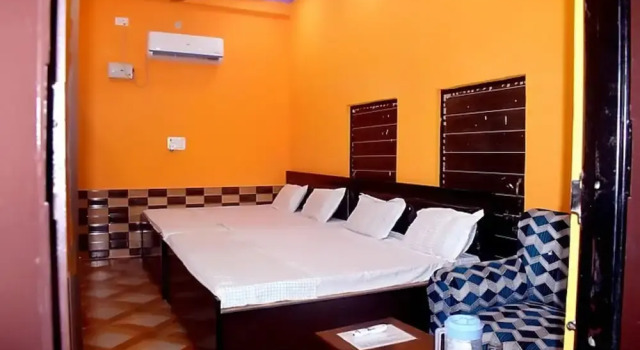 Номер Deluxe Goroomgo Raghunandan Guest House Ayodhya