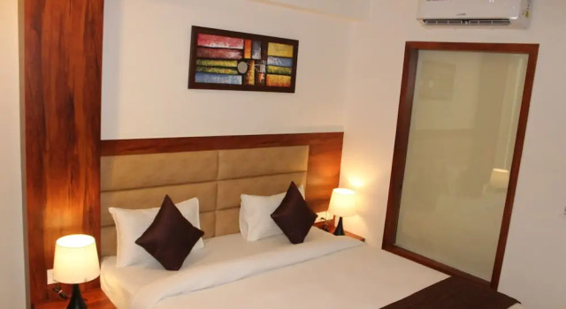 Номер Standard Red Crown Hotel
