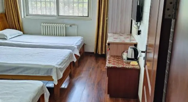Трёхместный номер Standard Yijia B&B (Qingdao Jinshatan Branch)