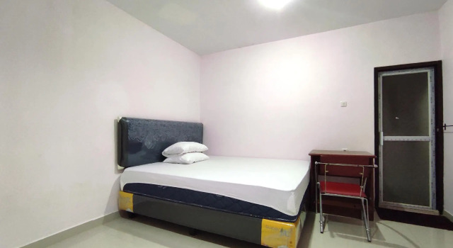 RedDoorz At Homestay Madu Makassar, Prenota Hotel Hotel a Sulawesi con parcheggio, Parcheggio