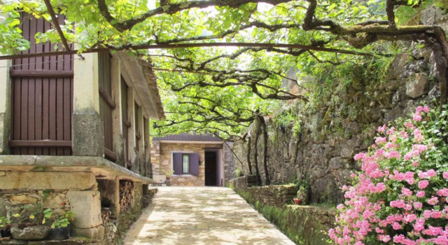 Senhor do Socorro (CAH127), Rezervovat Hotel Caminha 