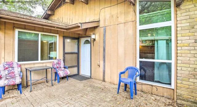 Family-friendly Townhouse w/ Private Patio