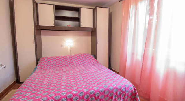 Apartments Tugomila, Prenota Appartamento Hotel a Isole Quarnerine con parcheggio, Parcheggio