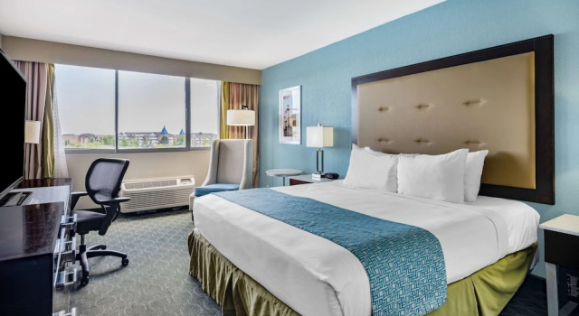 Двухместный номер Standard с видом на город Wyndham Garden Kenosha Harborside
