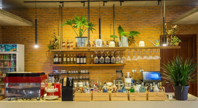 Amarak Farm, Buchen Sie Bauernhof Hotels in Kandal mit Parkplatz, Parkplätze