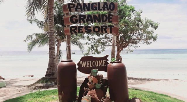 Łóżko w pokoju wieloosobowym Panglao Grande Resort