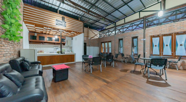 RedDoorz near GOR Parenggean, Prenota Hotel Hotel a Kalimantan con parcheggio, Parcheggio
