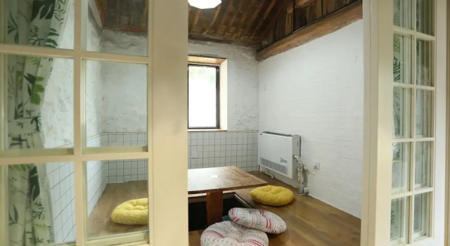 Roseann's Courtyard, Book Hotel Hoteller i Beijing Province med parkering, Parkering