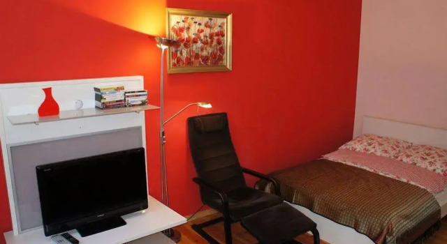 2-room Apartment Emdener Strasse