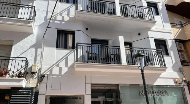 Apartamentos Mombasa 2 planta, Забронировать Апартаменты/квартира Апартаменты Нерха, рядом с Церковь Эль-Сальвадор, Апартаменты/квартира