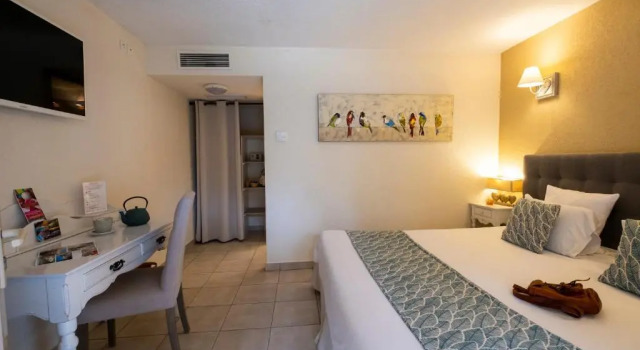 Номер Classic Le Belvédère Hotel et Bien être