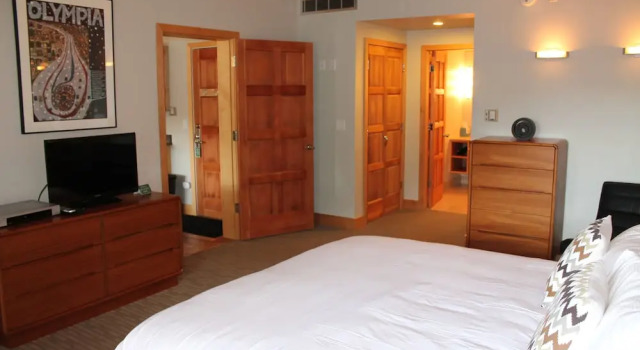 Люкс c 1 комнатой с балконом Ice House Suites and Condominiums