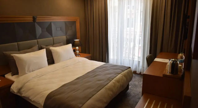 Номер Standard FOUR SEVEN HOTEL