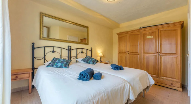 Spacious Flat with Free Wifi & Great View - Sotavento Beach, Costa Calma (41 Los Charcos), Prenota Hotel Hotel a Fuerteventura con parcheggio, Parcheggio