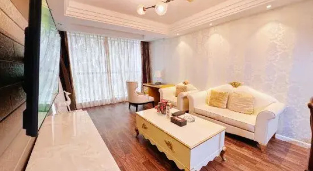 Семейный люкс Mei Zhou Hotel