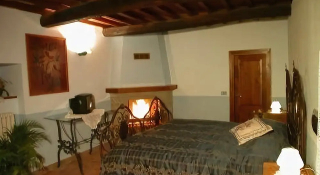Ca' Lucano, Book Hotel Palazzo del Pero Toscana
