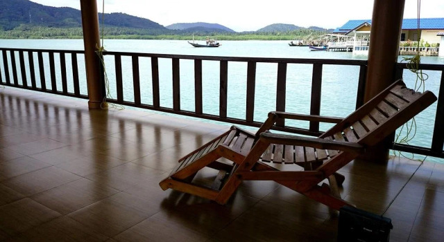 TongTomYai Homestay