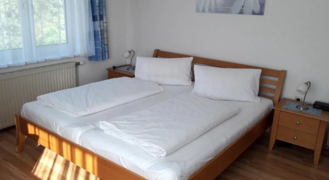 Gasthof-Pension Silvia, Book Hotel  