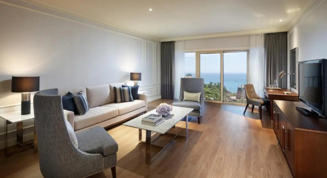 Двухместный люкс Premier с видом на океан Lotte Hotel Jeju