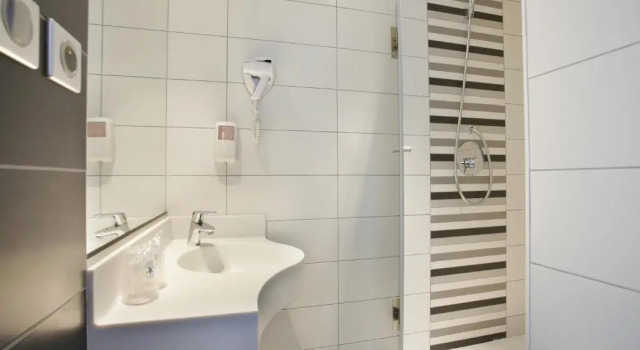 Трёхместный номер Standard Kyriad Direct Limoges Nord