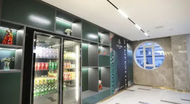 Magnotel Hotel (Yanji Yanbian Daxue Xishichang), Prenota Hotel Hotel a Yanbian con parcheggio, Parcheggio