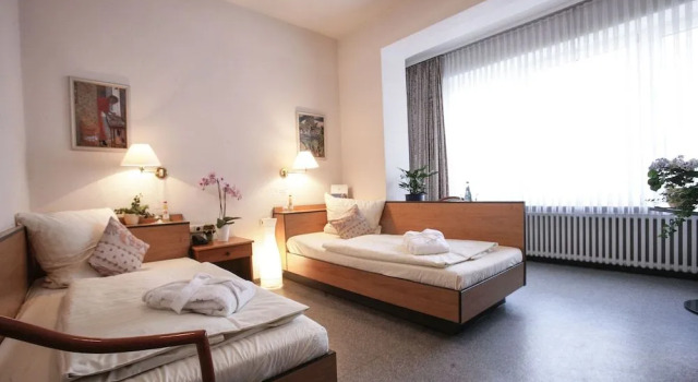 Tomesa Fachklinik und Gesundheitszentrum, Prenota Hotel Bad Salzschlirf Assia Renana