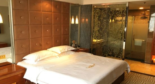 Люкс Deluxe Yufeng International Hotel