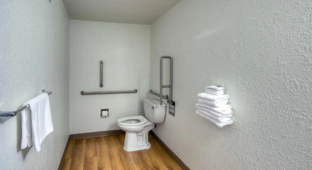 Четырёхместный номер Standard Motel 6 Niantic, CT - New London
