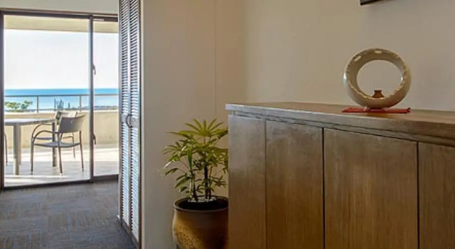 Люкс Цокольный этаж с 3 комнатами с балконом Hotel Condominium DOKADOKA