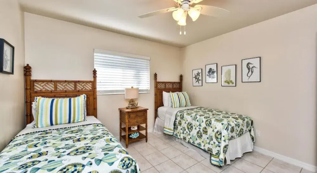 Parisian 3 Bedroom Holiday Home by Naples Florida, Book Feriehus Villaer i North Naples, Villa