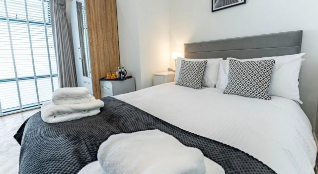 Celador Apartments - Wellington House, Varaa Huoneisto Asunnot kohteessa Merseyside, Huoneisto
