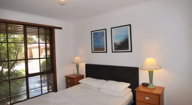 Palm Waters 4 - Pet Friendly (Outside Only), Rezervasyon Otel Gippsland otoparklı oteller, Otopark
