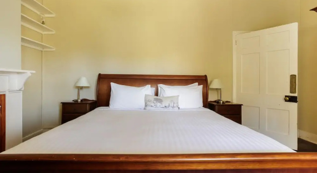 Wollaston House by the BnB Collection