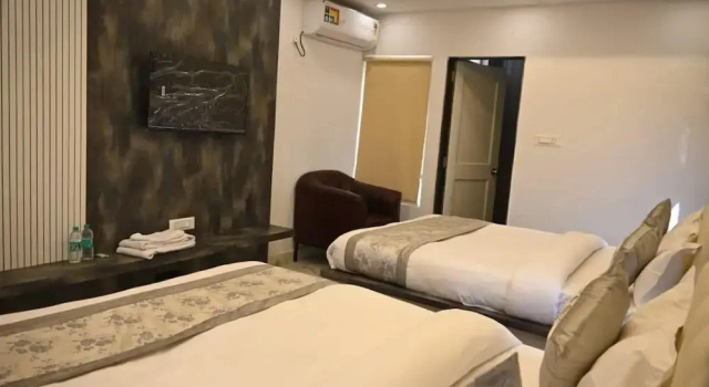 Ramlala Hotel